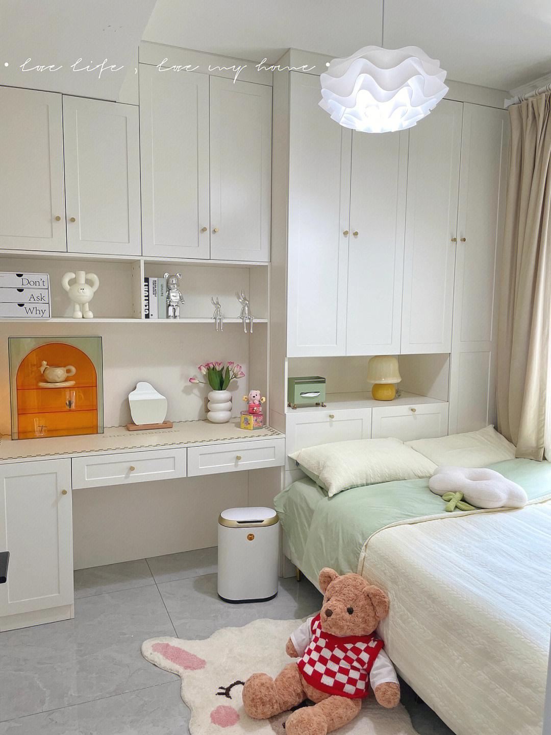 Home Bathroom Dimensions - Armoire et bibliothèque intégrées en bois